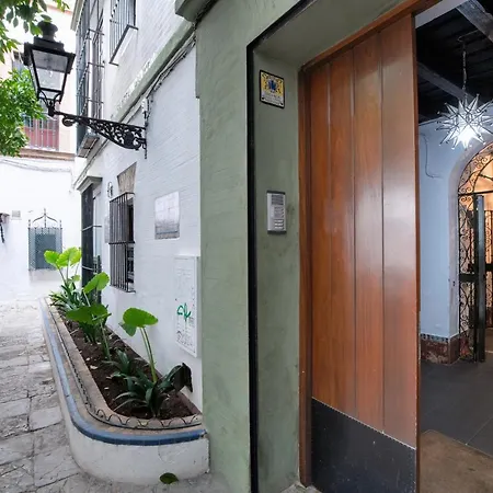 Historic Building Cathedral Apartment *